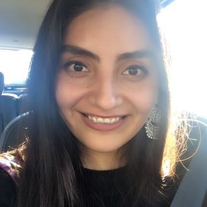 Meet your Posher, Pamela